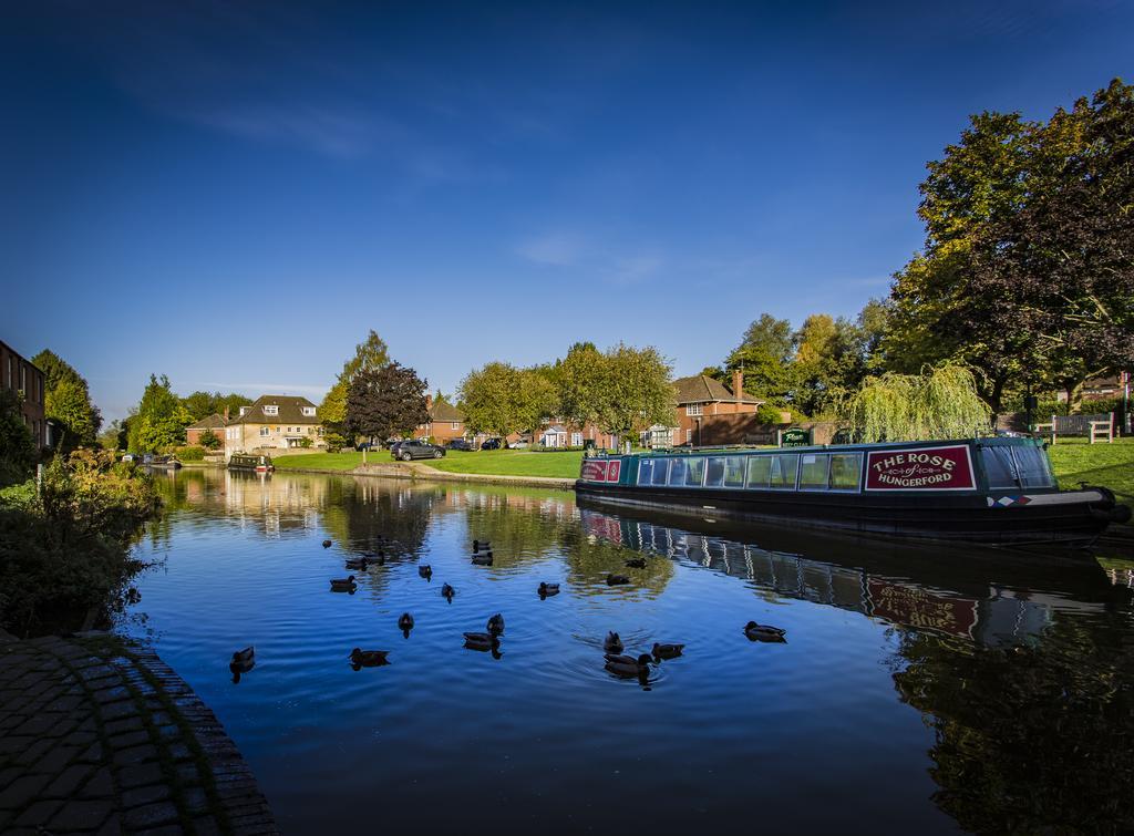 The Three Swans Hotel, Hungerford, Berkshire Ngoại thất bức ảnh