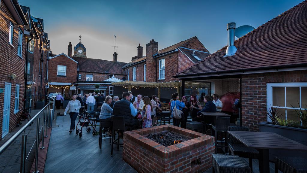 The Three Swans Hotel, Hungerford, Berkshire Ngoại thất bức ảnh