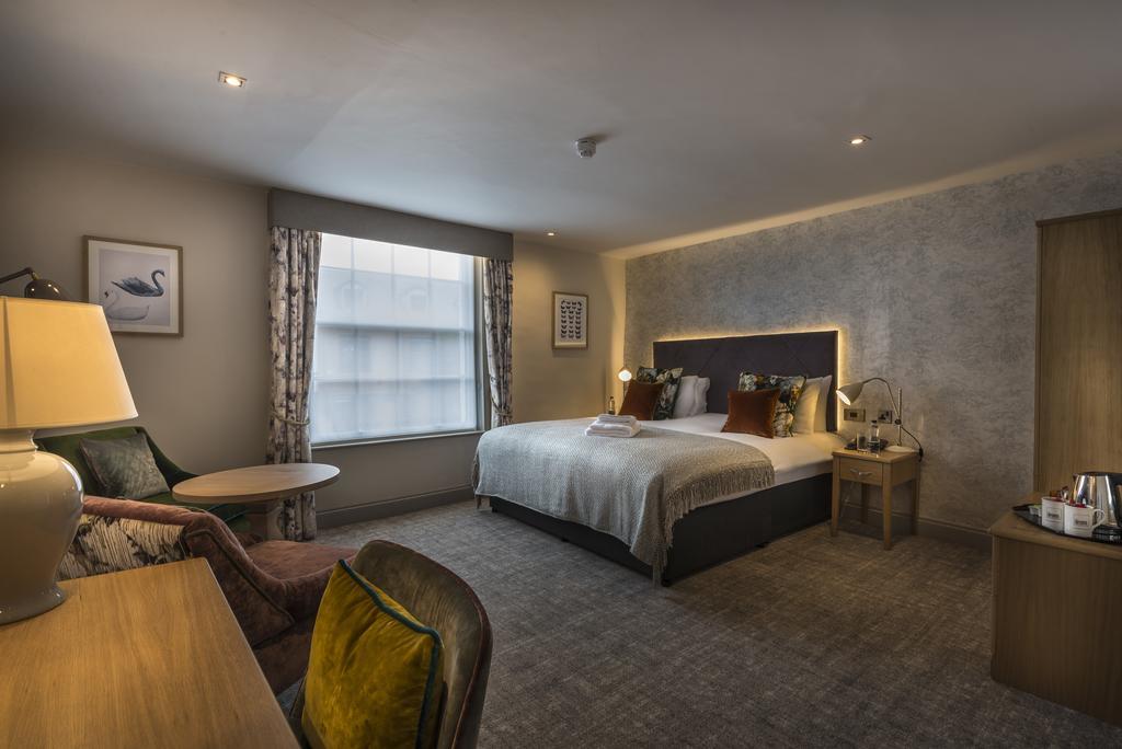 The Three Swans Hotel, Hungerford, Berkshire Ngoại thất bức ảnh