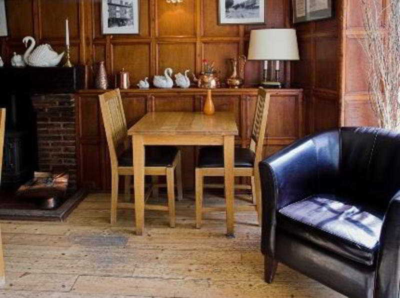 The Three Swans Hotel, Hungerford, Berkshire Ngoại thất bức ảnh